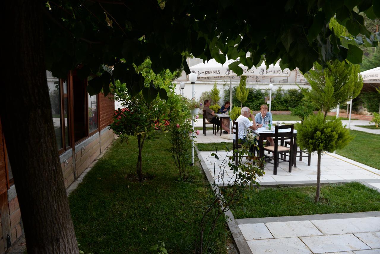 Villa Juri Garden Berat Exterior photo