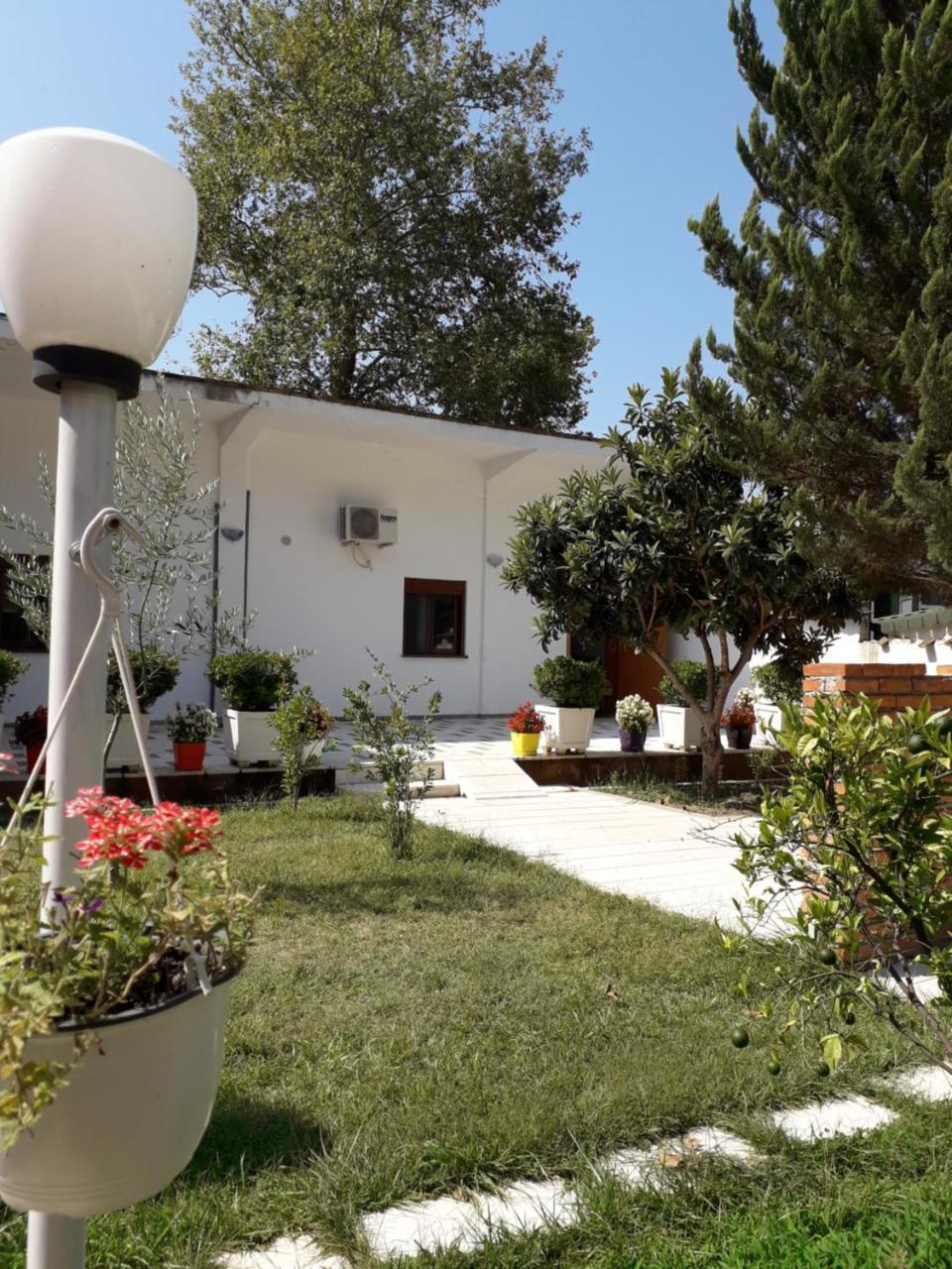 Villa Juri Garden Berat Exterior photo