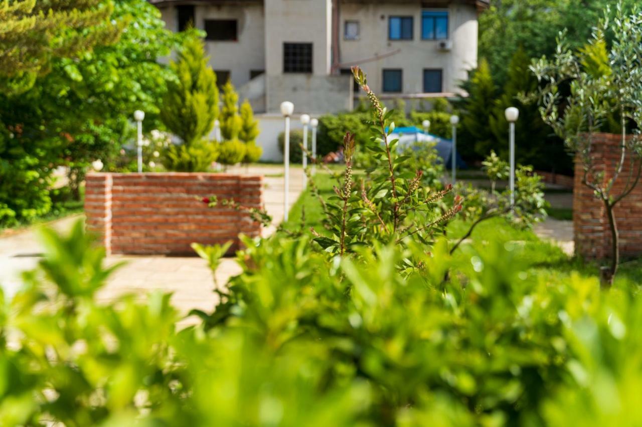 Villa Juri Garden Berat Exterior photo